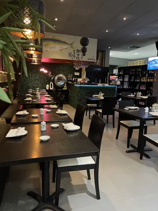 Hoshi & Sushi Asian Cuisine, business photo 3