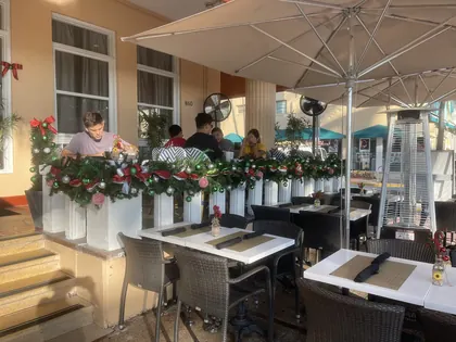 Icon Beach Cafe, business photo 2