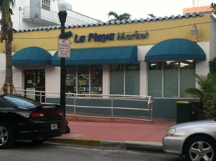 La Playa Market, business photo 4