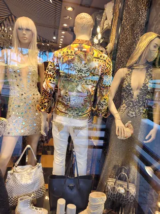 URock Couture Miami Beach, business photo 4