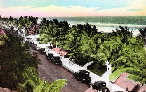 Miami Beach - Overlooking the shoreline 01