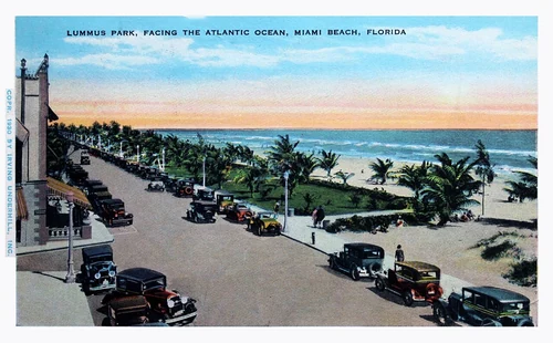 Miami Beach - Lummus Park, facing the Atlantic Ocean